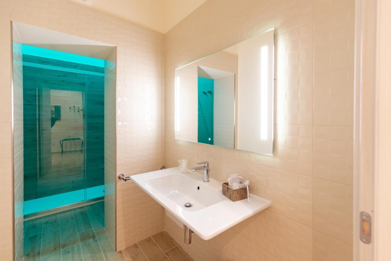 Toledo Rose Hotel Napoli Ngoại thất bức ảnh